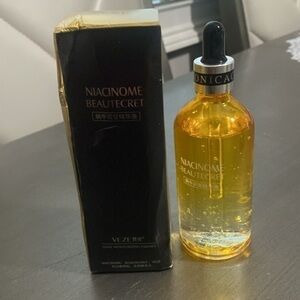 Snail Moisturizing Essence
